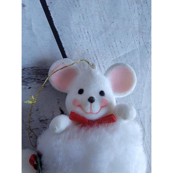 Vintage Flocked AVON Mouse Santa Hat Christmas Ornament ADORABLE - Picture 2 of 6